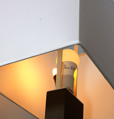 JES lamp with amber LED night light